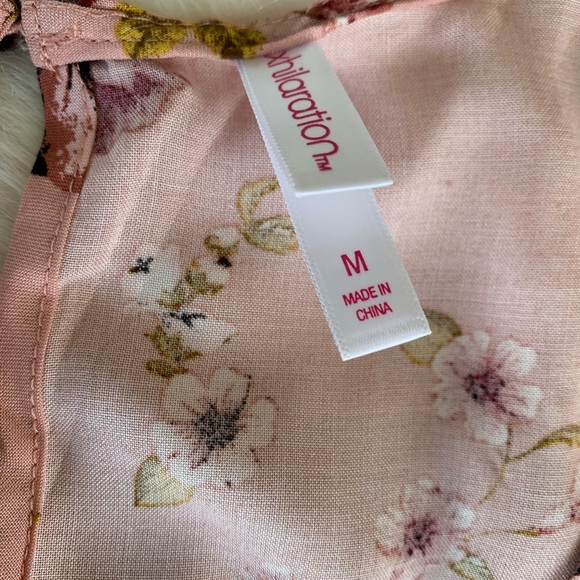 Xhilaration Women’s Floral Wide Leg One Piece Jumper NWOT Size M - Picture 3 of 12